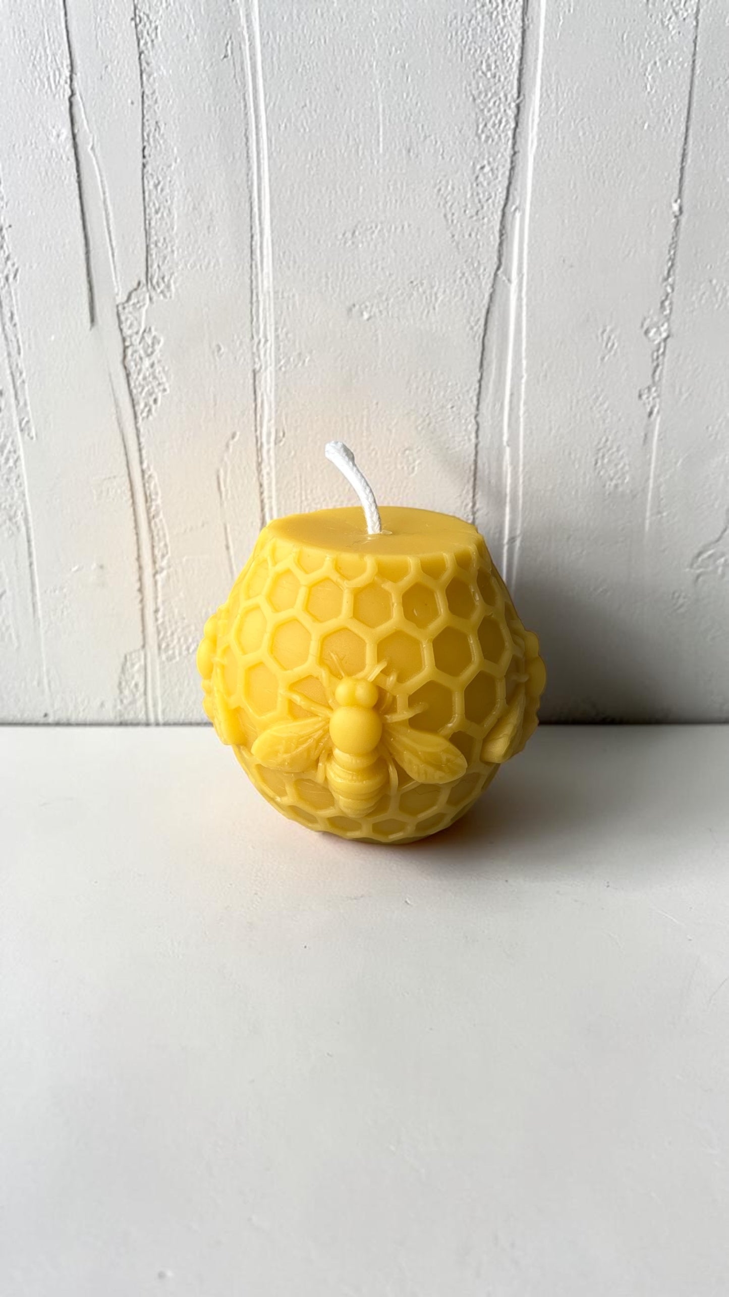 Yellow Beeswax Round Bee Candle